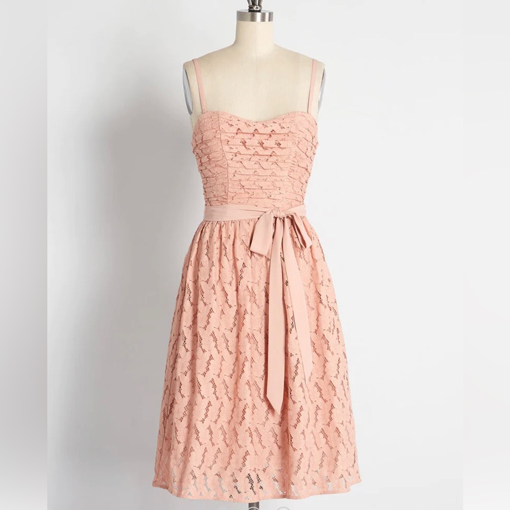 NWT ModCloth Pink Lace Sleeveless Dress Cocktail
